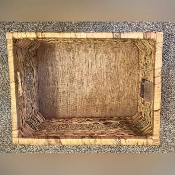 Set of 3 Nesting Baskets with Handles - Picture 6 of 11